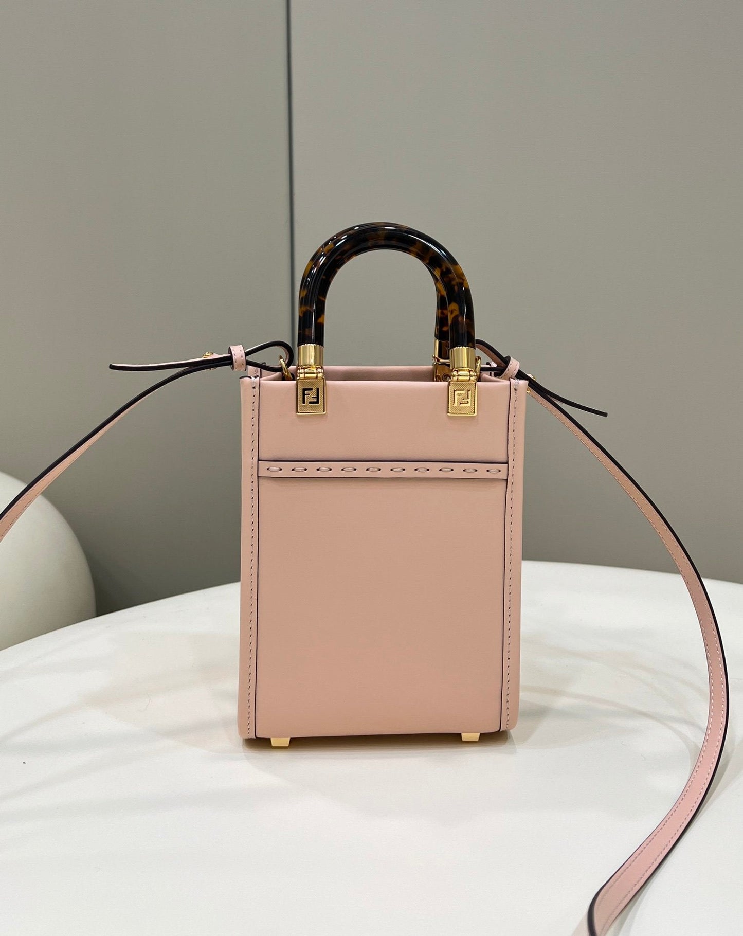 Top QualityTop Quality Mini Sunshine Shopper Pink For Women, Women’s Handbags, Shoulder And Crossbody bags 7.1in/18cm FF 8BS051