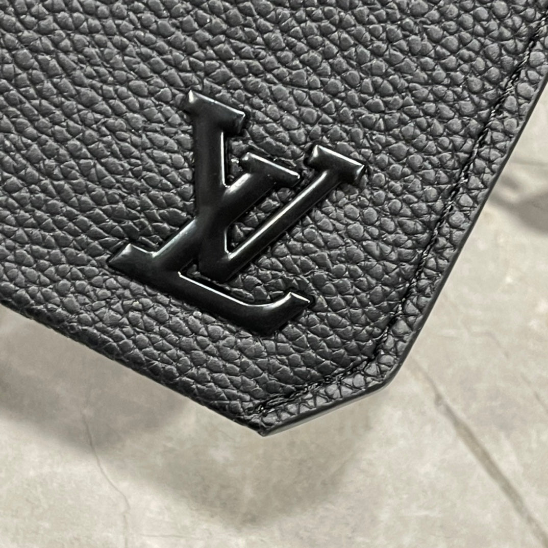 EN - Luxury Bags LUV 867