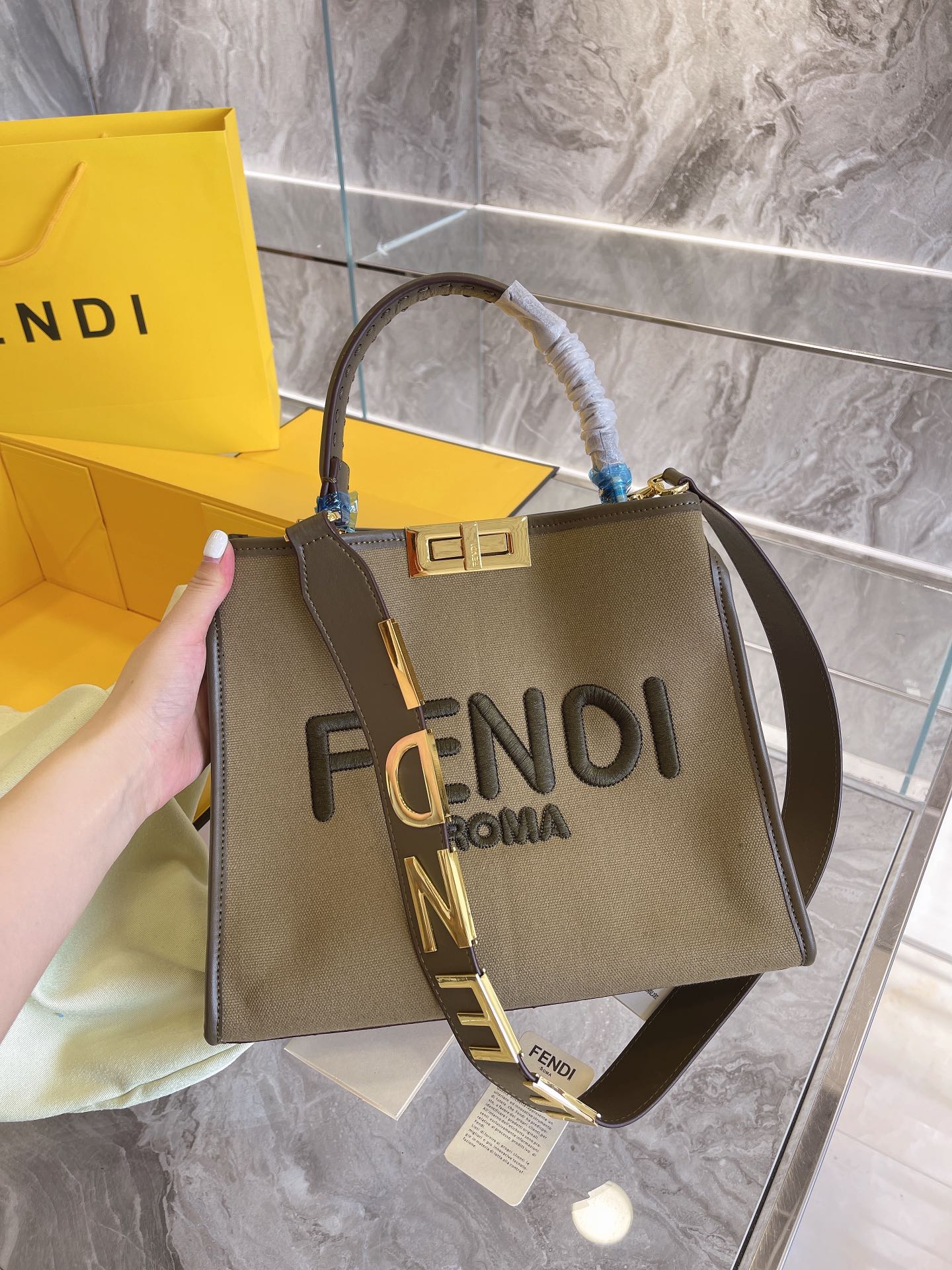 EN - New 1:1 rep  Bags FEI 240