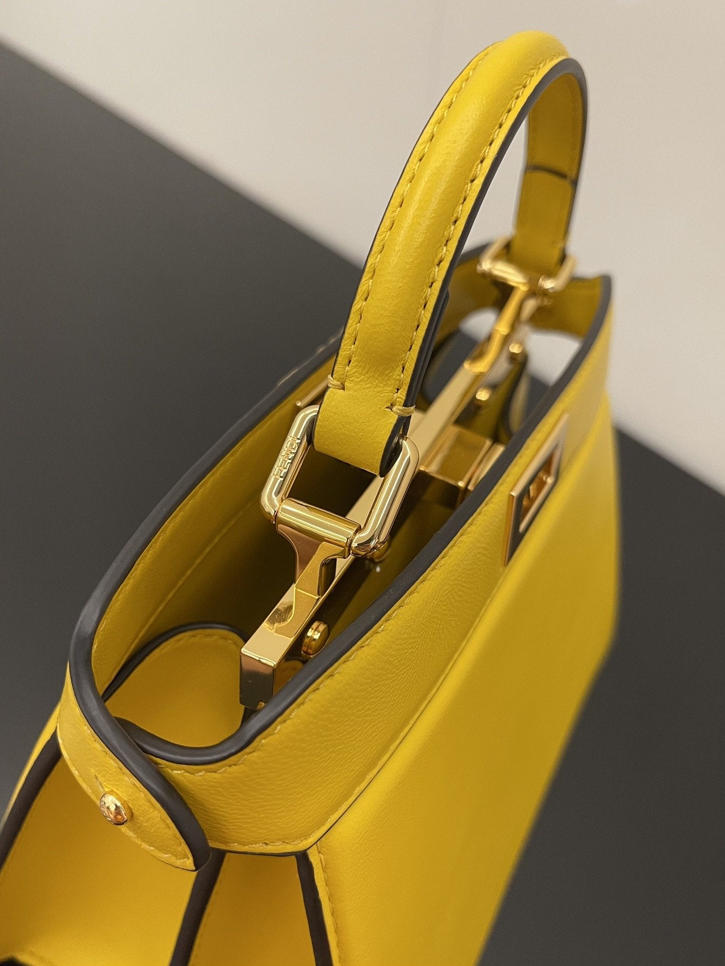 FI Top Quality ISeeU Petite Yellow Small Bag For Woman 20cm/8in