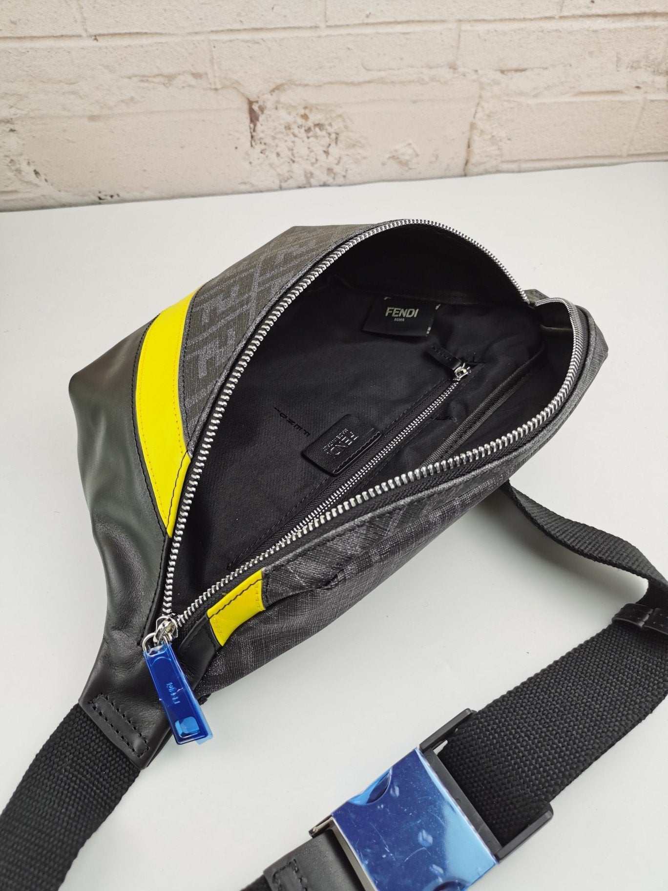 EN - New 1:1 rep  Bags FEI 172