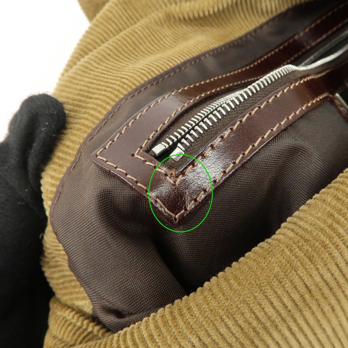 FENDI Mamma Baguette Corduroy Shoulder Bag Khaki 26325  d
