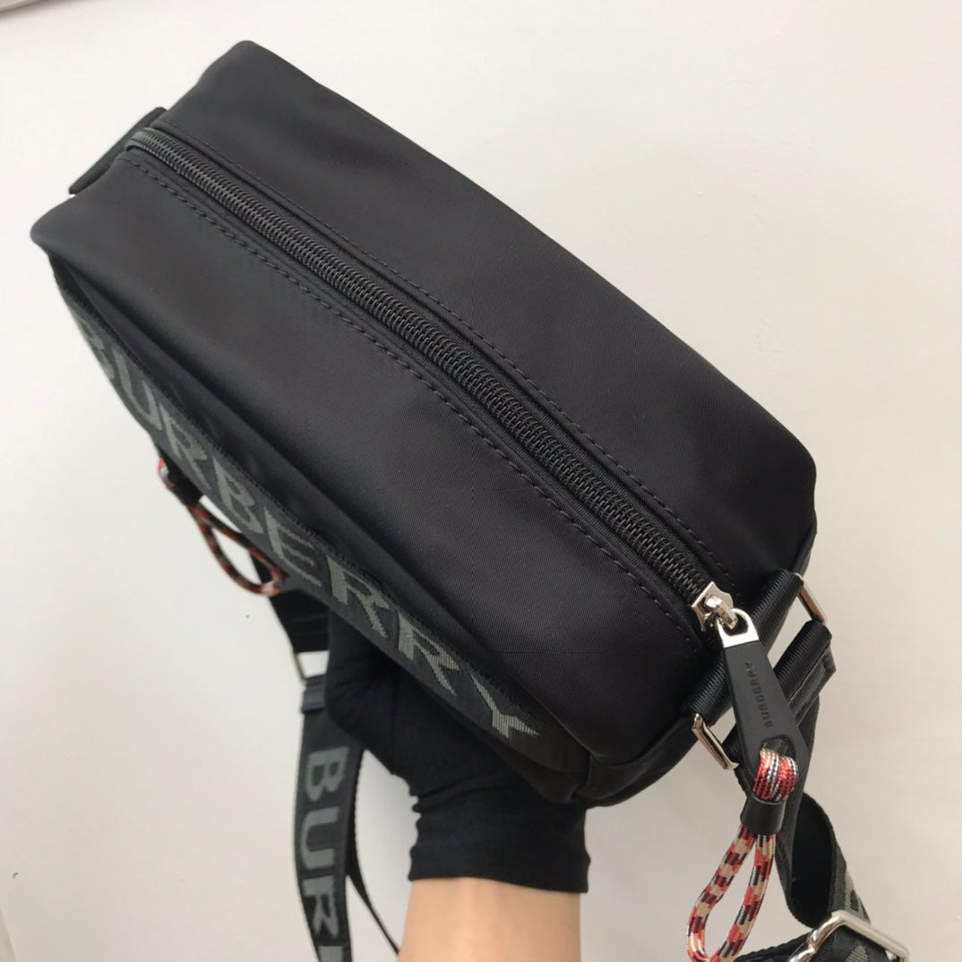 Top Quality Logo Detail Nylon Crossbody Bag Black For Men, Bags 8.7in/22cm