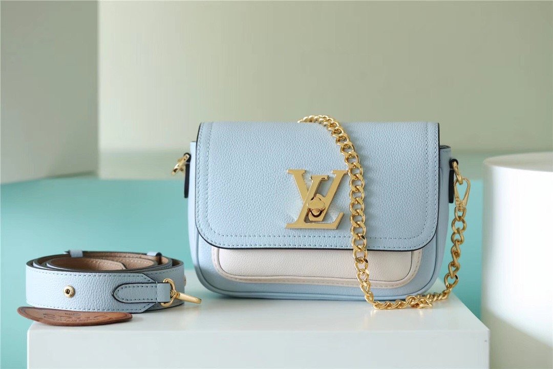 Top Quality Lockme Tender Light Blue For Women, Womens Handbags, Shoulder And Crossbody Bags 7.5in/19cm Top Quality