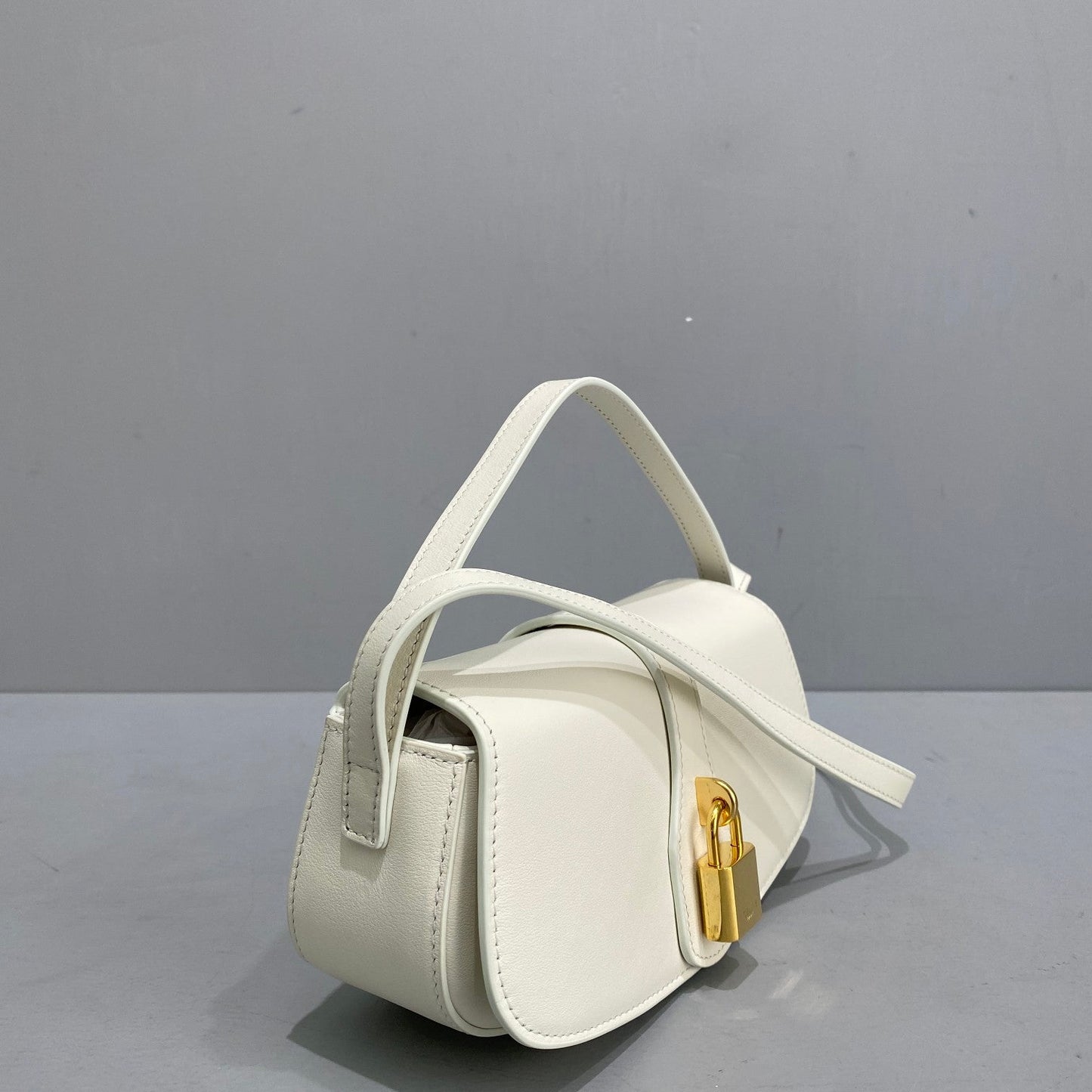 Top Quality Clutch On Strap White For Women 7in/18cm 10I593DQ1.01OP