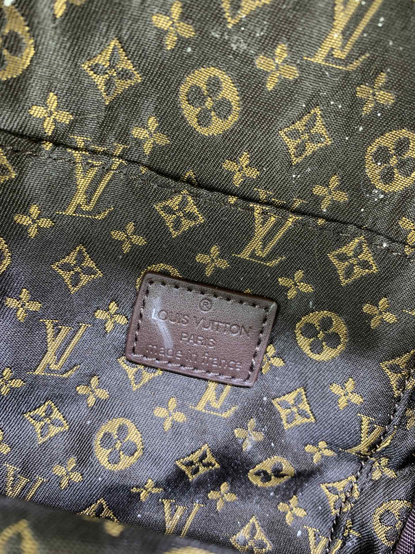 EN - New 1:1 rep Bag LUV 641