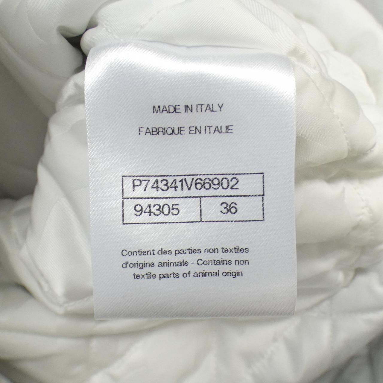 Chanel P74341V66902 Jacket