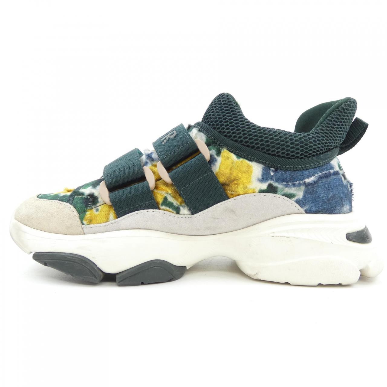 Christian Dior D-WANDER Camouflage Sneaker