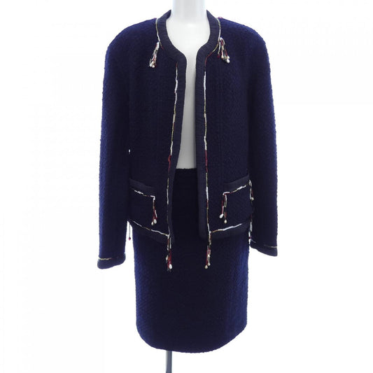 Chanel P03334V03259 94P Suit