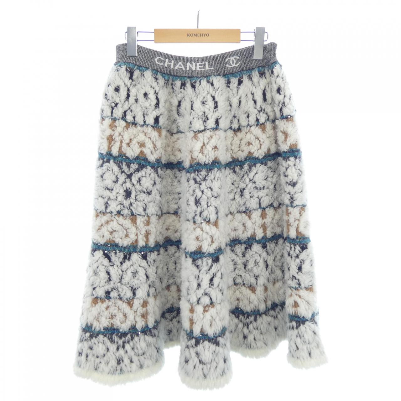 Chanel P62506K48052 Cashmere Skirt