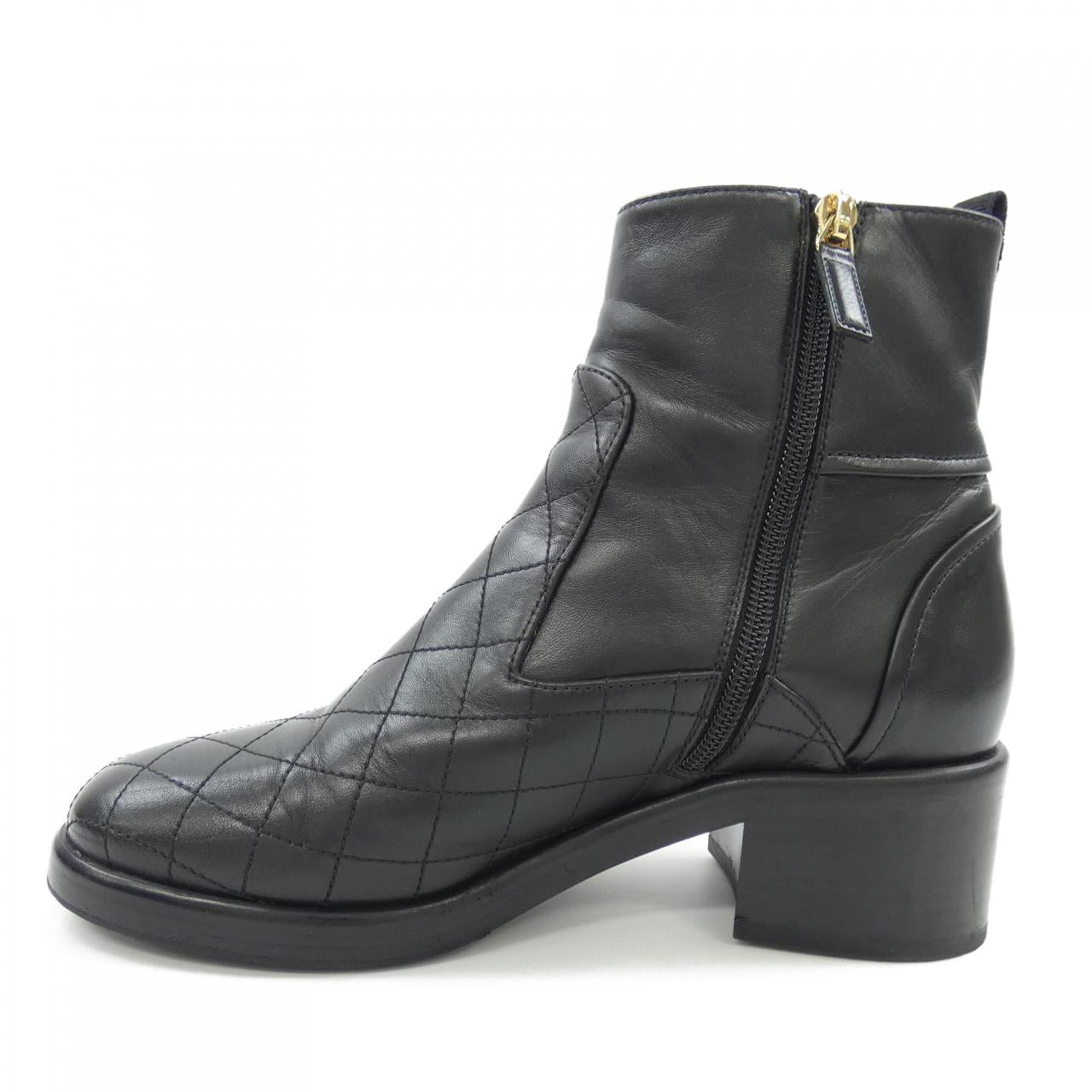 Chanel G32970X01000 Boots
