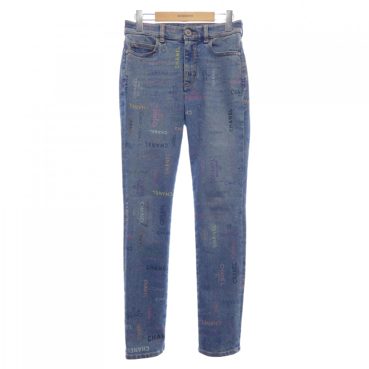 Chanel P72332V63966 Jeans