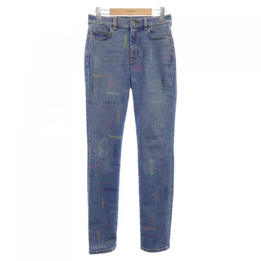 Chanel P72332V63966 Jeans