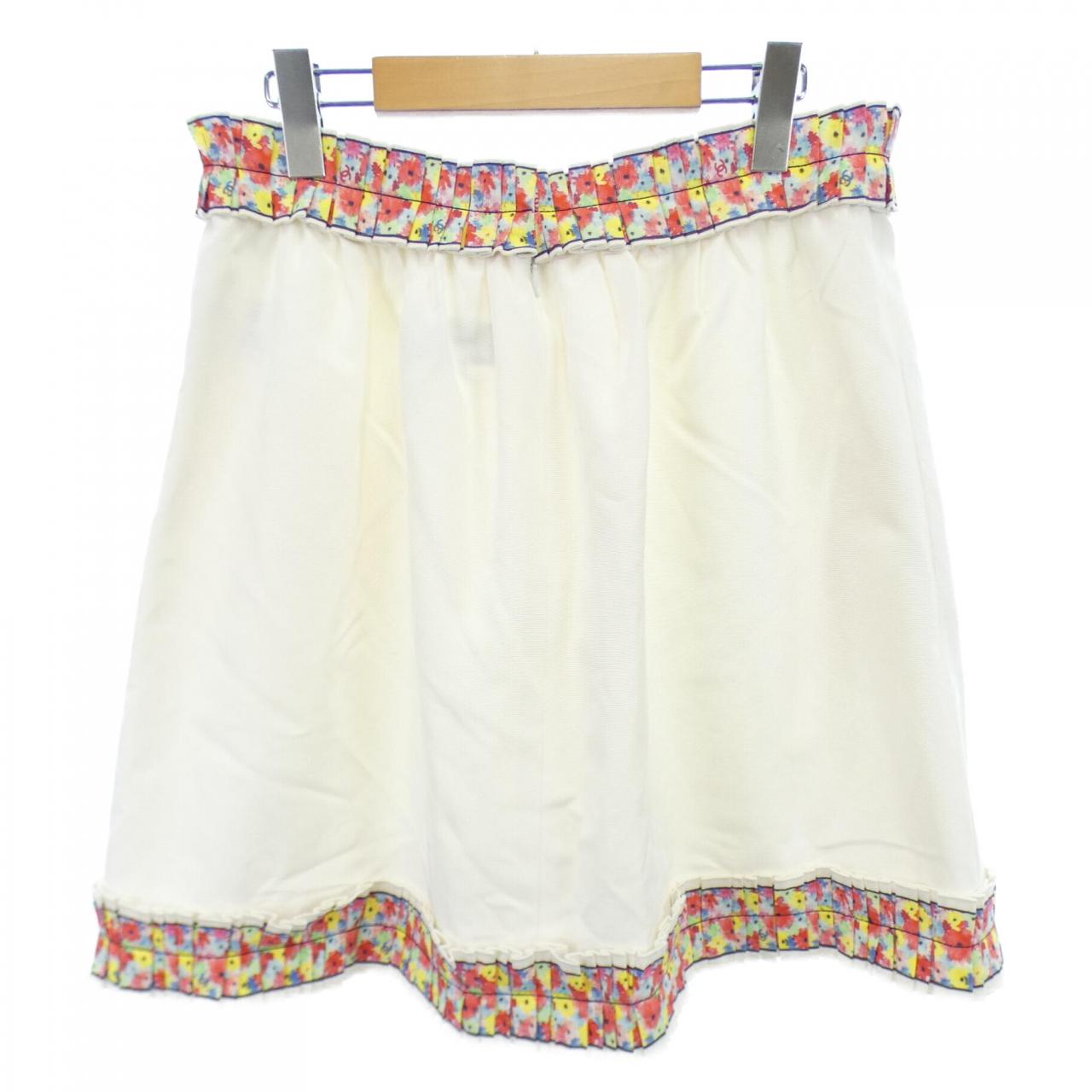 Chanel P53966V40457 Skirt