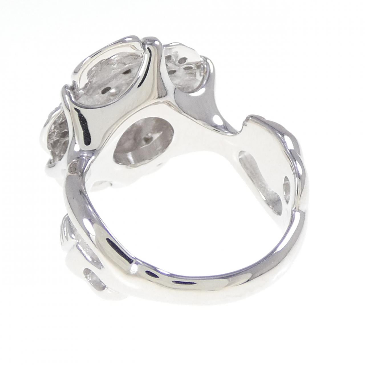Chanel Camelia 750 White Gold Diamond Ring Size 7