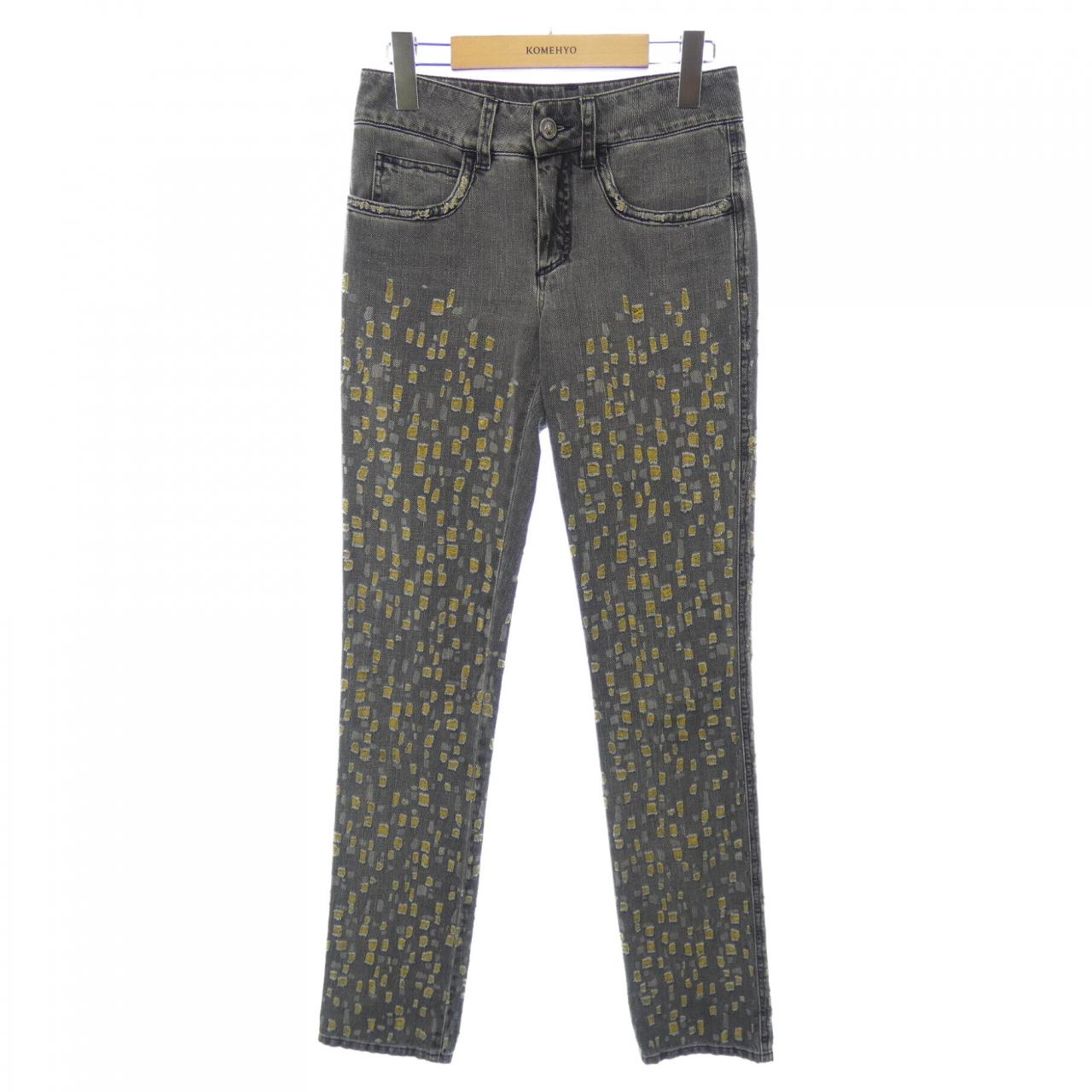 Chanel P40943V29574 Jeans