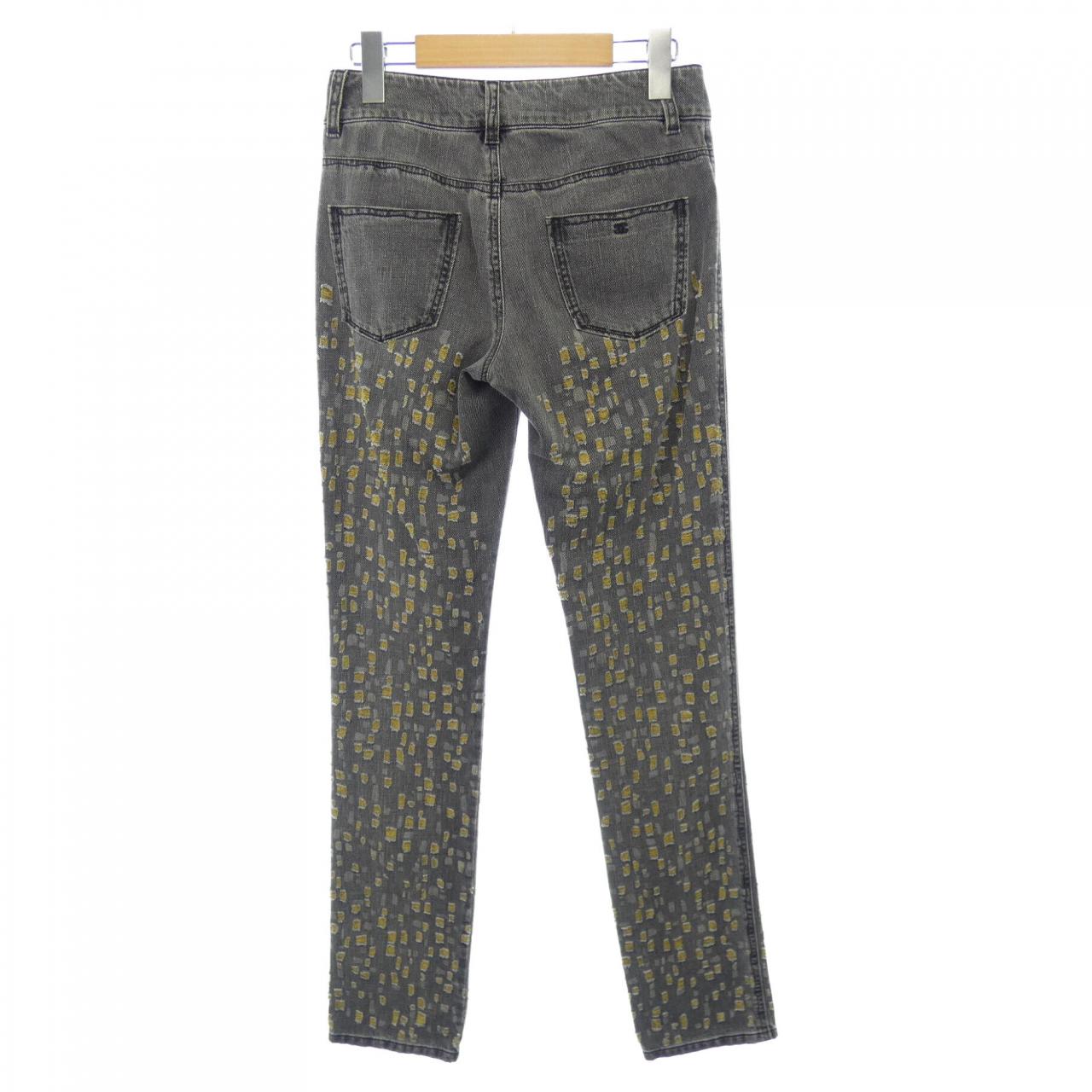 Chanel P40943V29574 Jeans