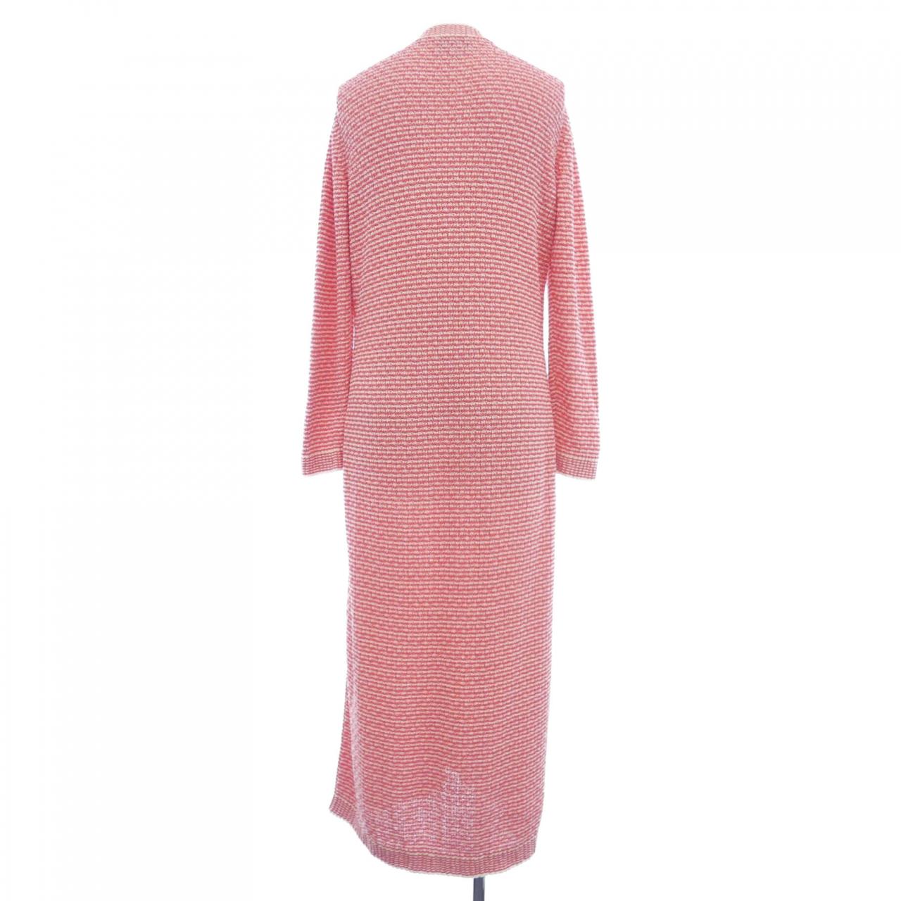 Chanel P70398K10019 Long Cardigan