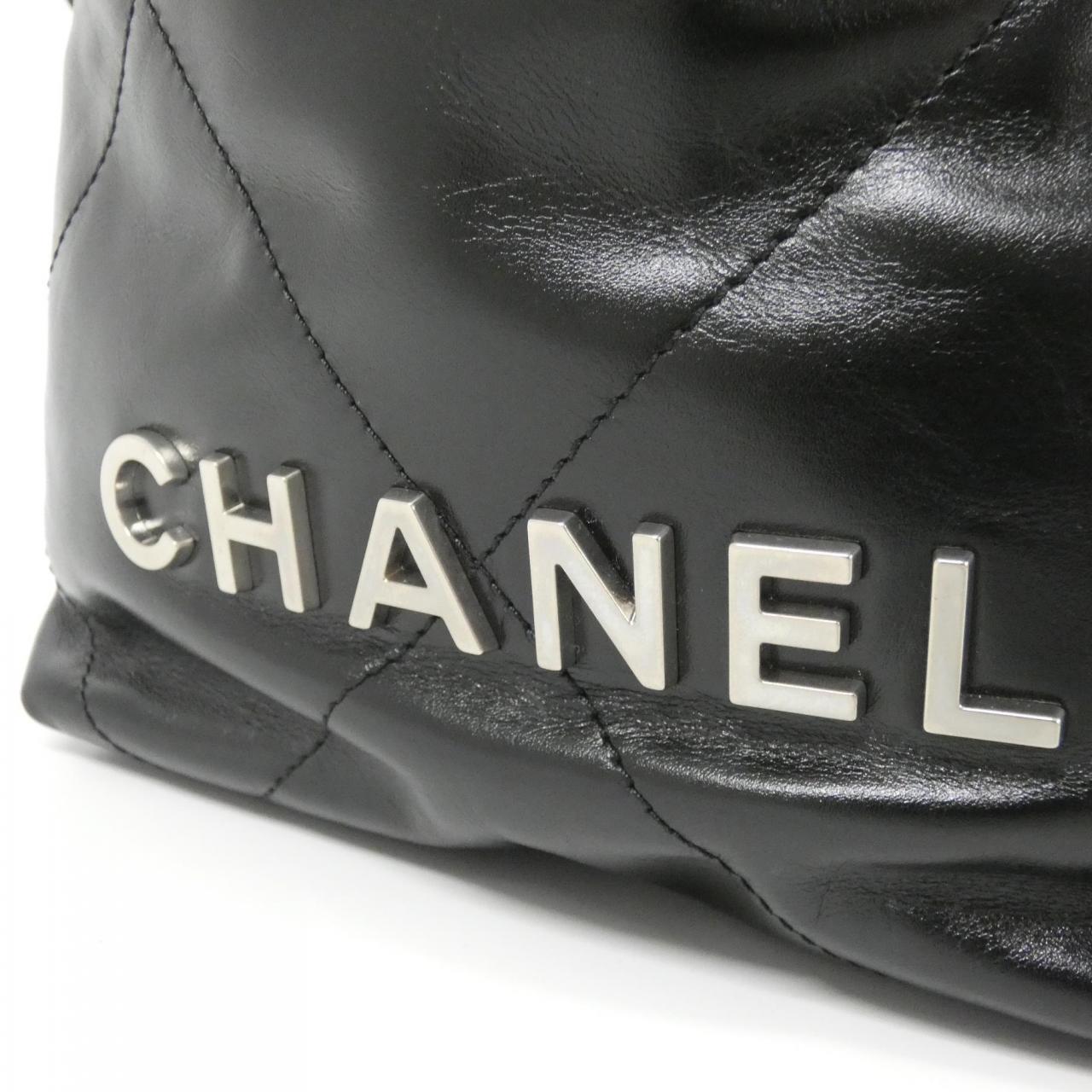 Chanel Chanel 22 Calf Bag