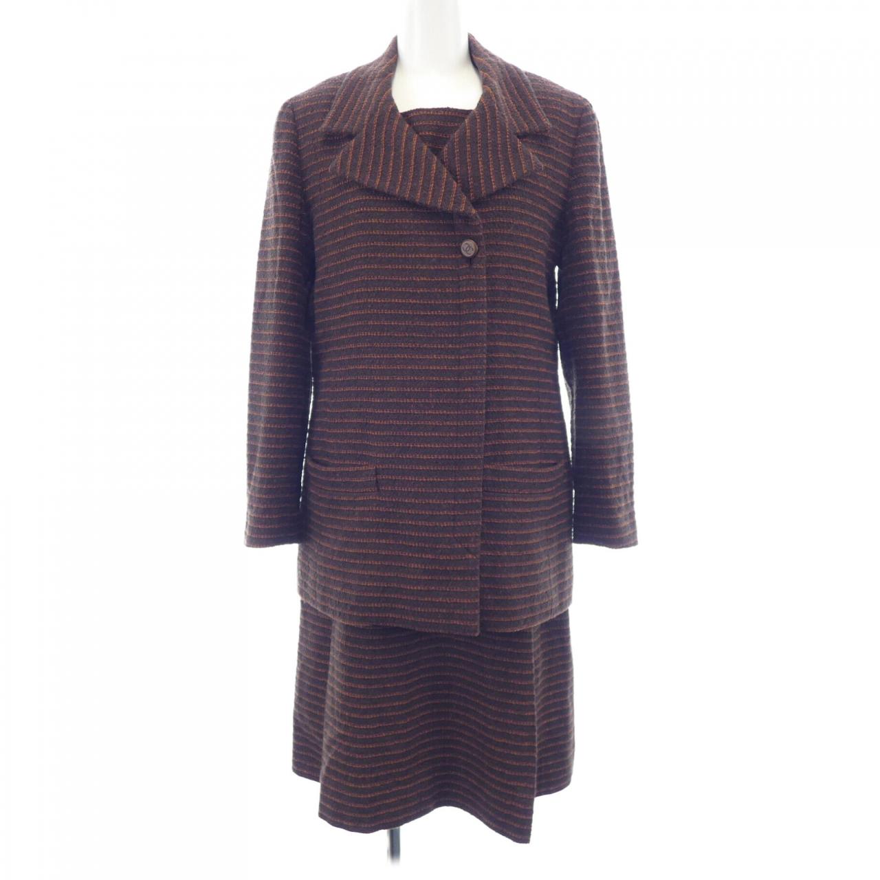 Chanel P11497V06878 98A Three-piece Set