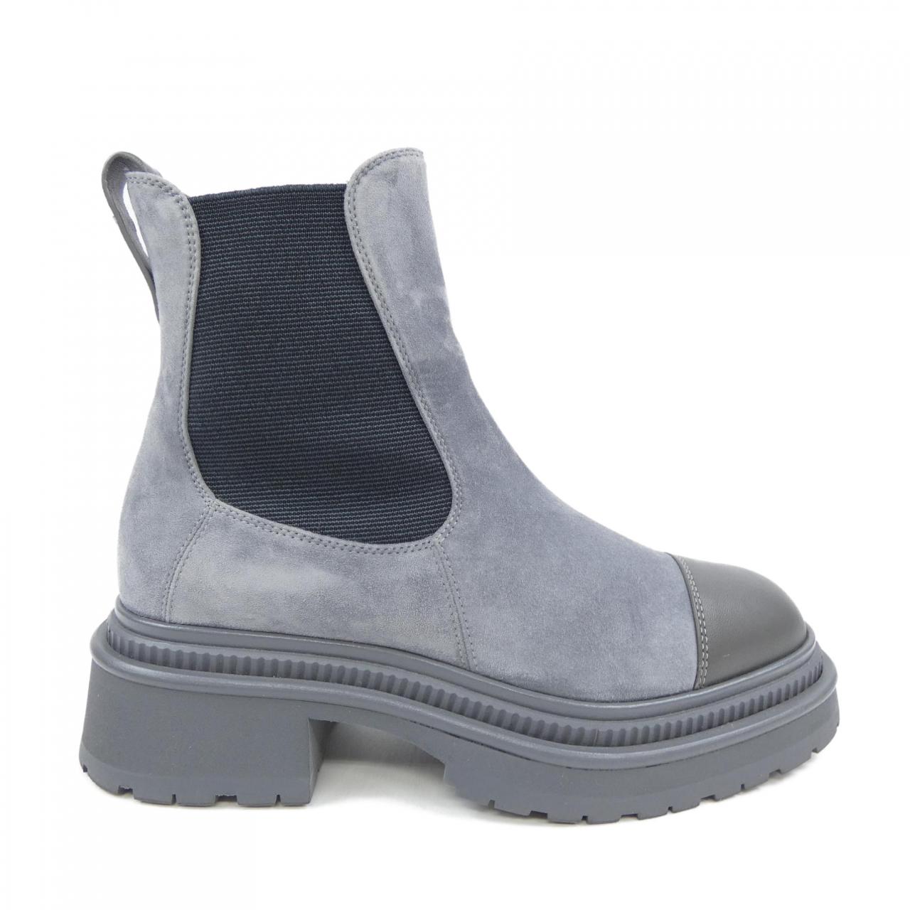 Chanel G39208Y56672 Suede Boots