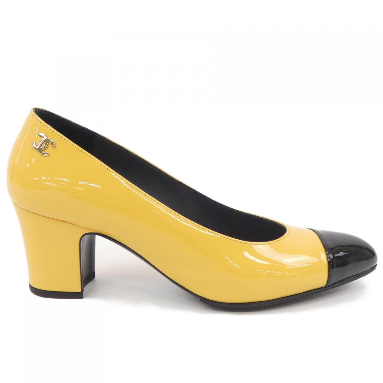 Chanel G45053B13339 Patent Calfskin Pumps