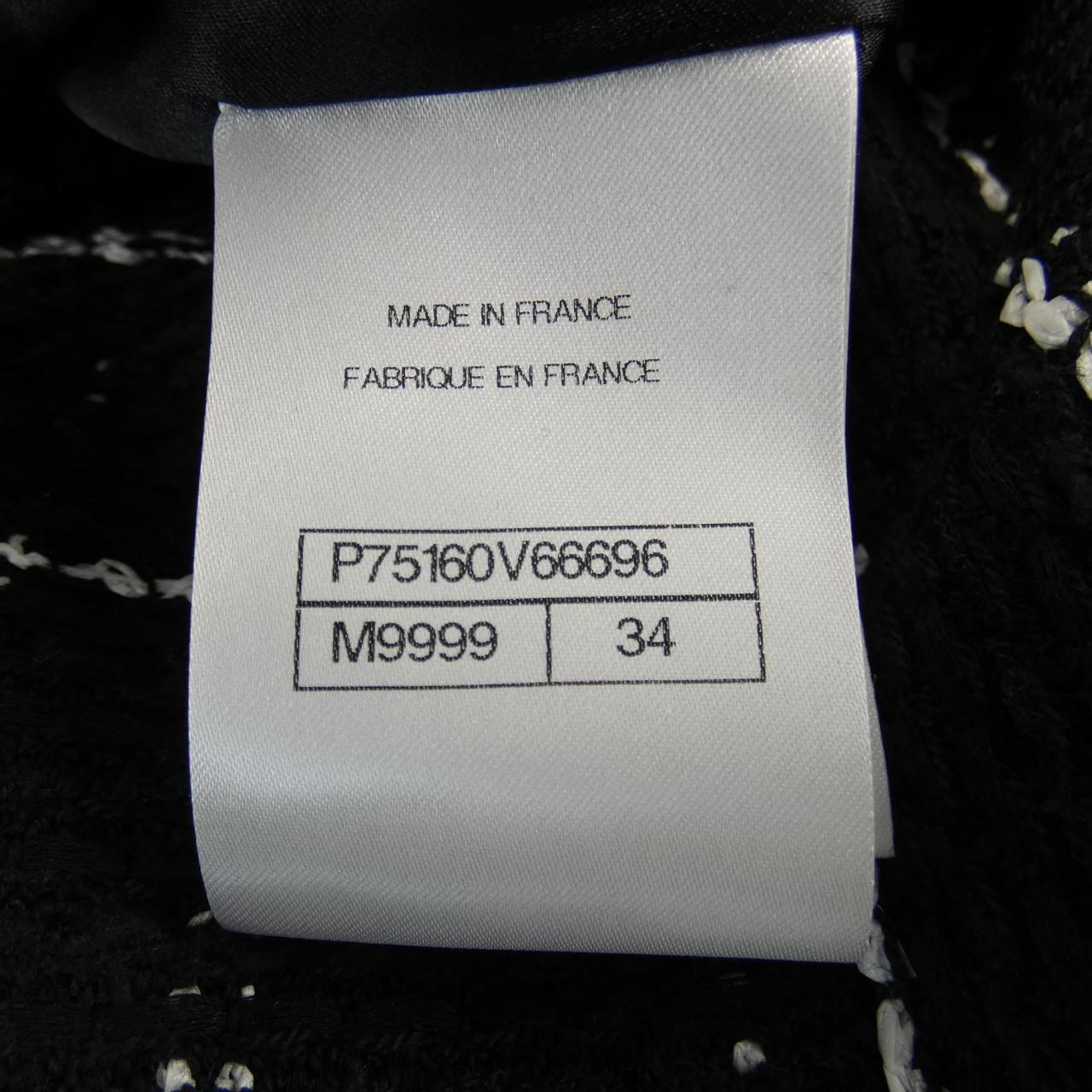 Chanel P75160V66696 23A Coat