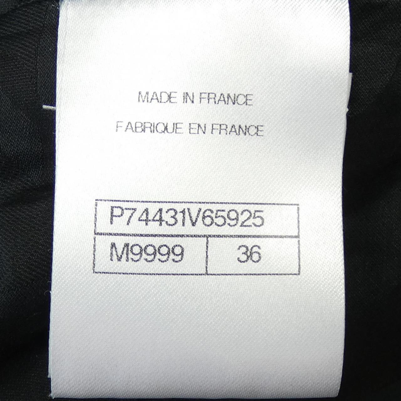 Chanel P74431V65925 Jacket