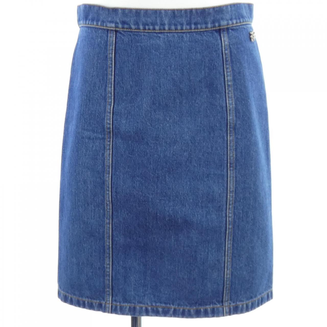 Chanel P73756V65335 Skirt