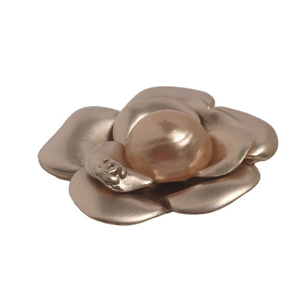 CHANEL Brooch metal Champagne Gold corsage CC logo camellia OOT Women  d
