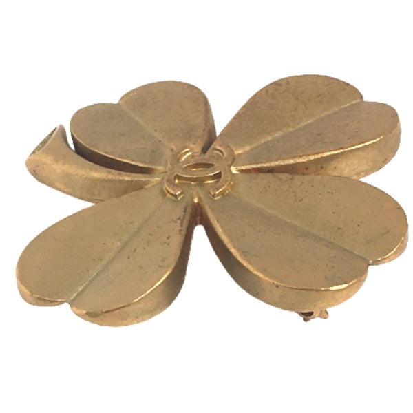 CHANEL Brooch plating gold corsage COCO Mark Clover Women  d