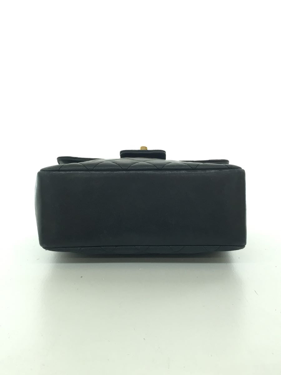 Chanel Matelasse Leather Plain Handbag