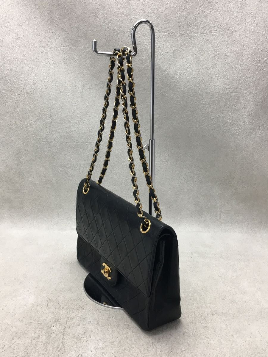 Chanel Matelasse Leather Chain Shoulder Bag