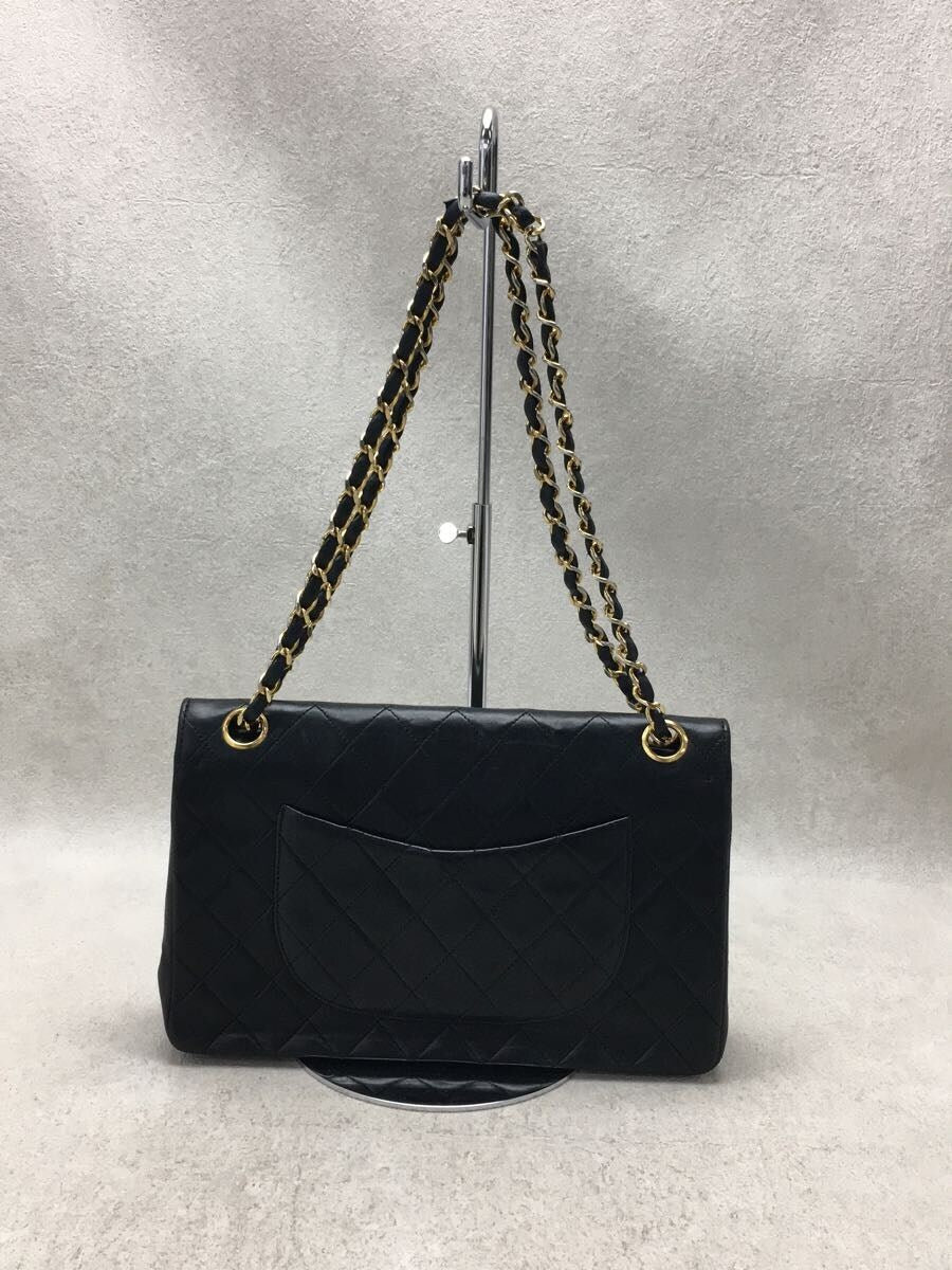 Chanel Matelasse Leather Chain Shoulder Bag