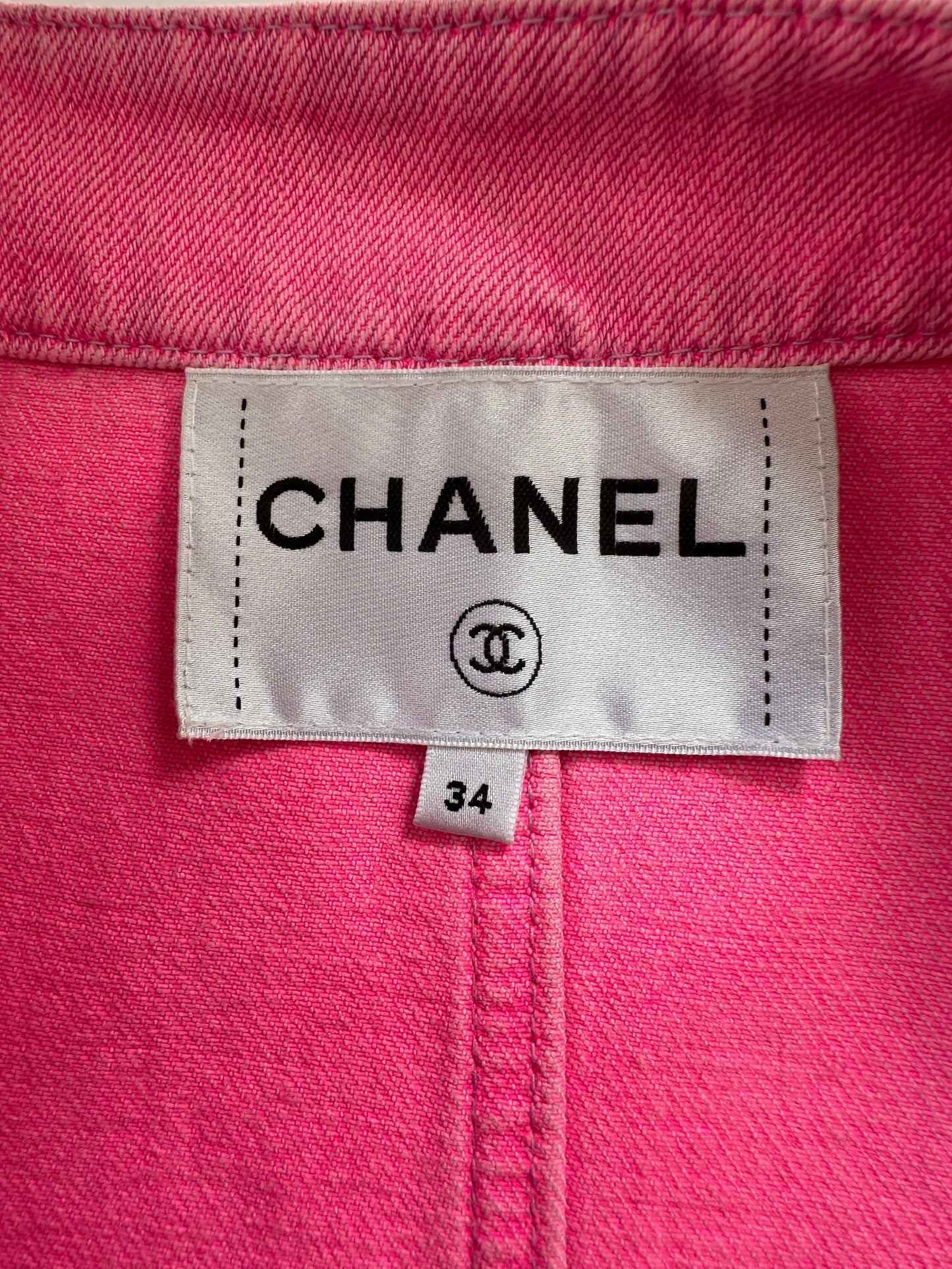 *HOT* Chanel 21S Hot Pink Denim Jacket with Detachable Camelia Pin Detail Size FR 34 (UK 6)