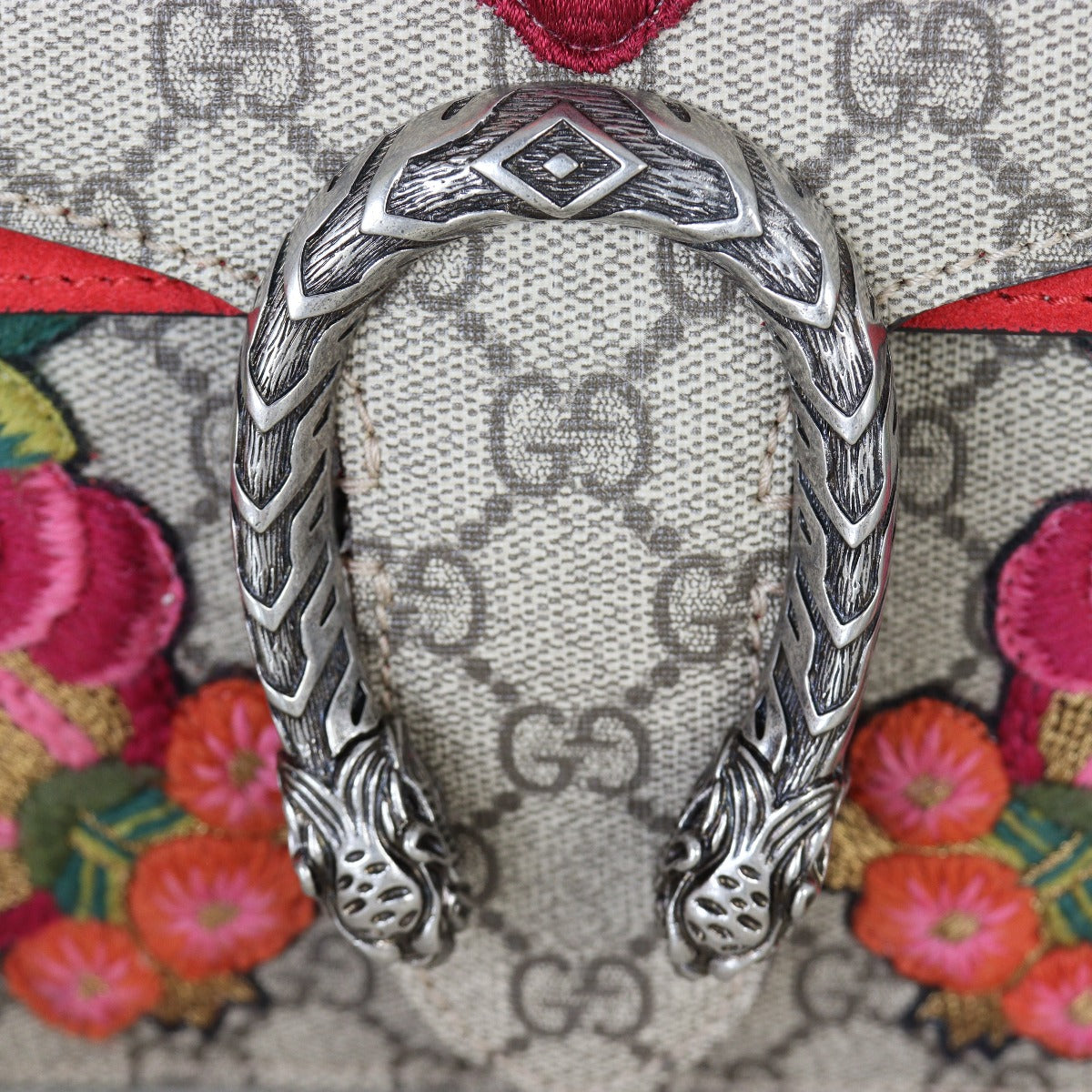 Gucci Dionysus GG Supreme Moth Embroidered Medium Shoulder Bag