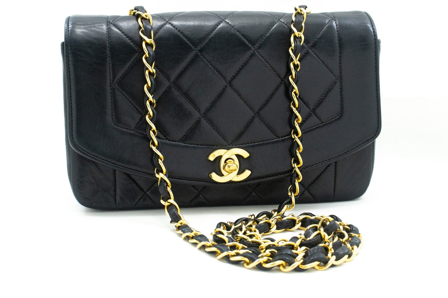 CHANEL Diana Flap Chain Shoulder Bag Black Quilted Lambskin Purse