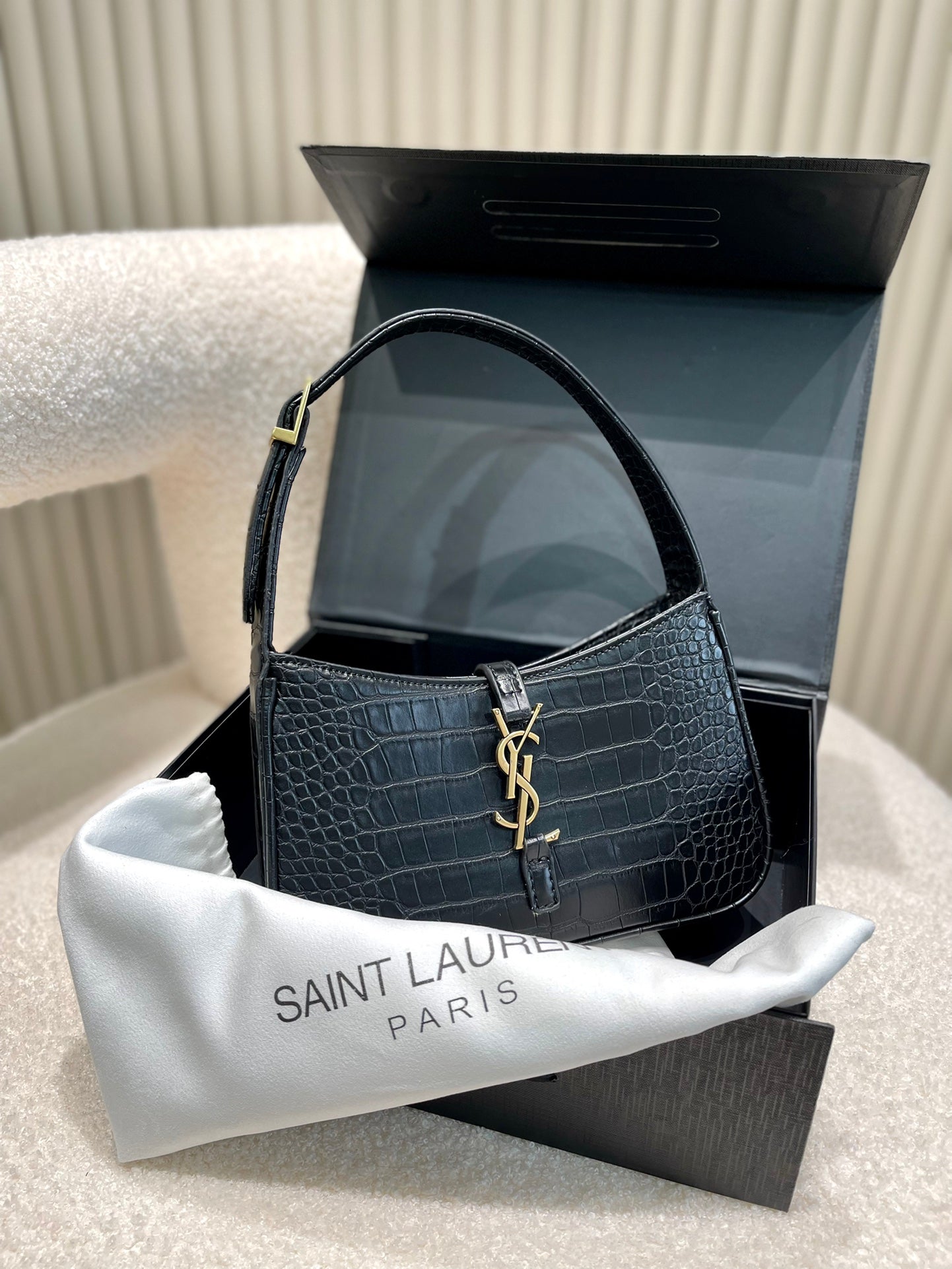 EN - New 1:1 rep  Bags SLY 223