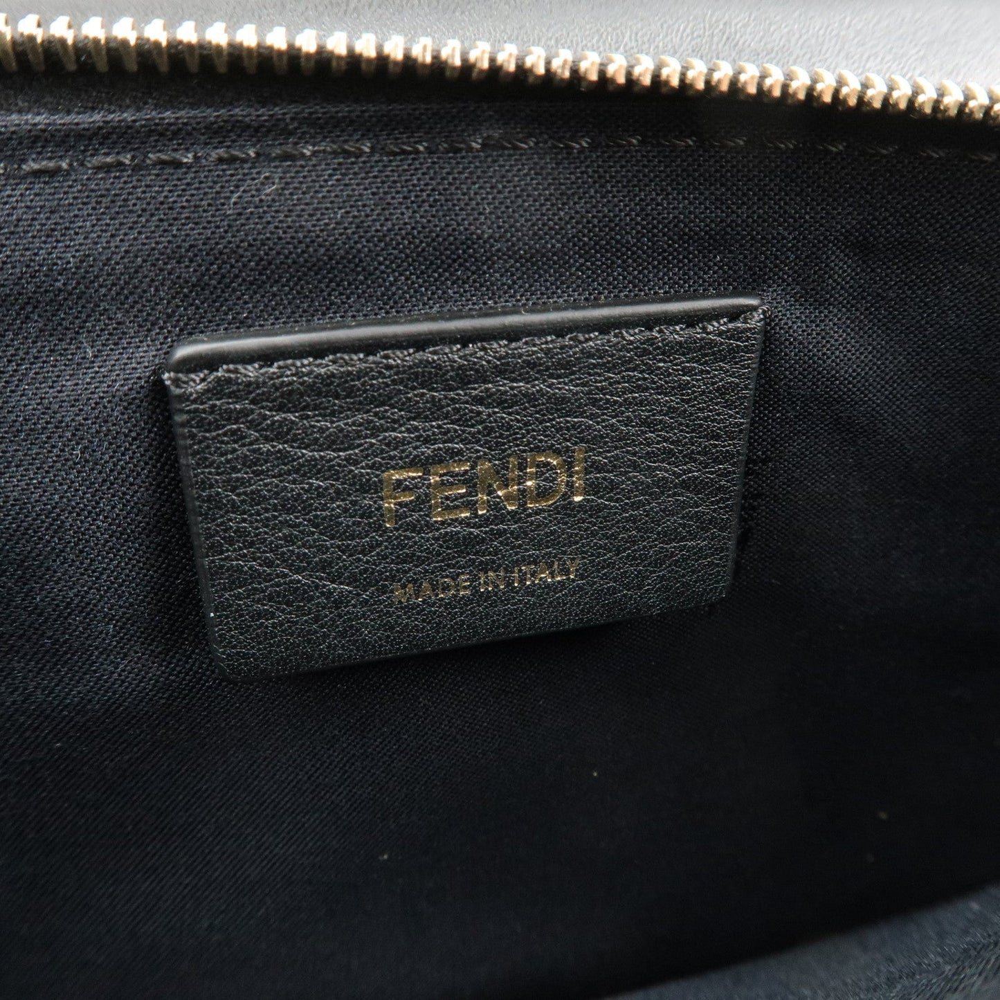FENDI F is FENDI Leather Chain Wallet Clutch Bag Black 8BS006  d