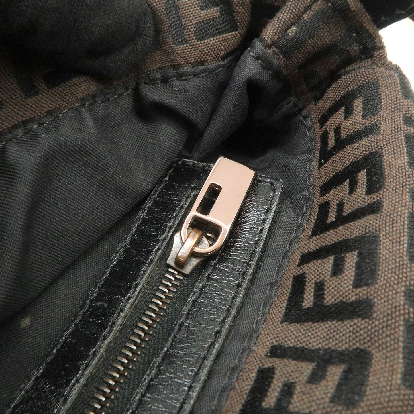 FENDI Mamma Baguette Canvas Shoulder Bag Brown Black 26424  d
