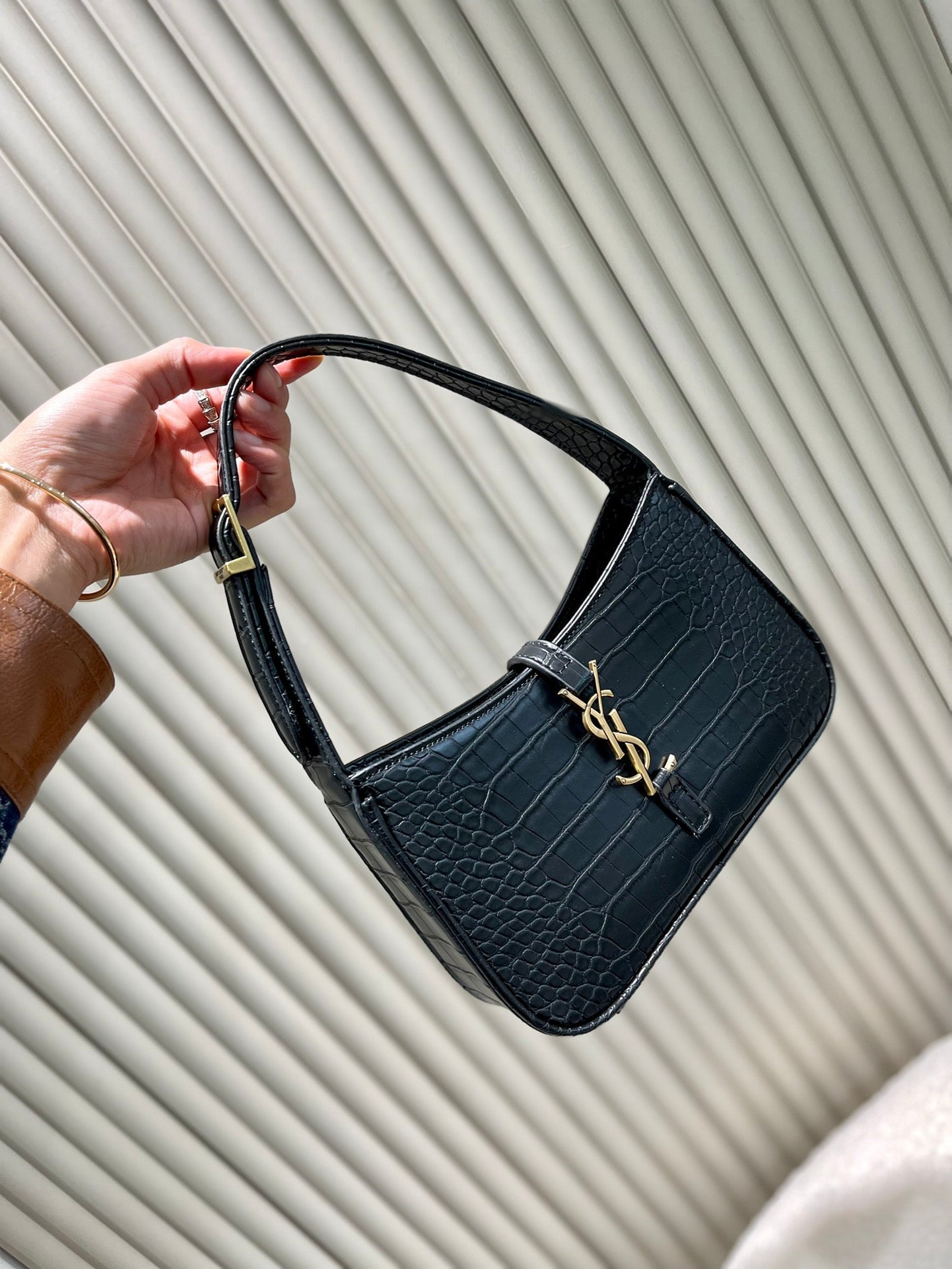 EN - New 1:1 rep  Bags SLY 223