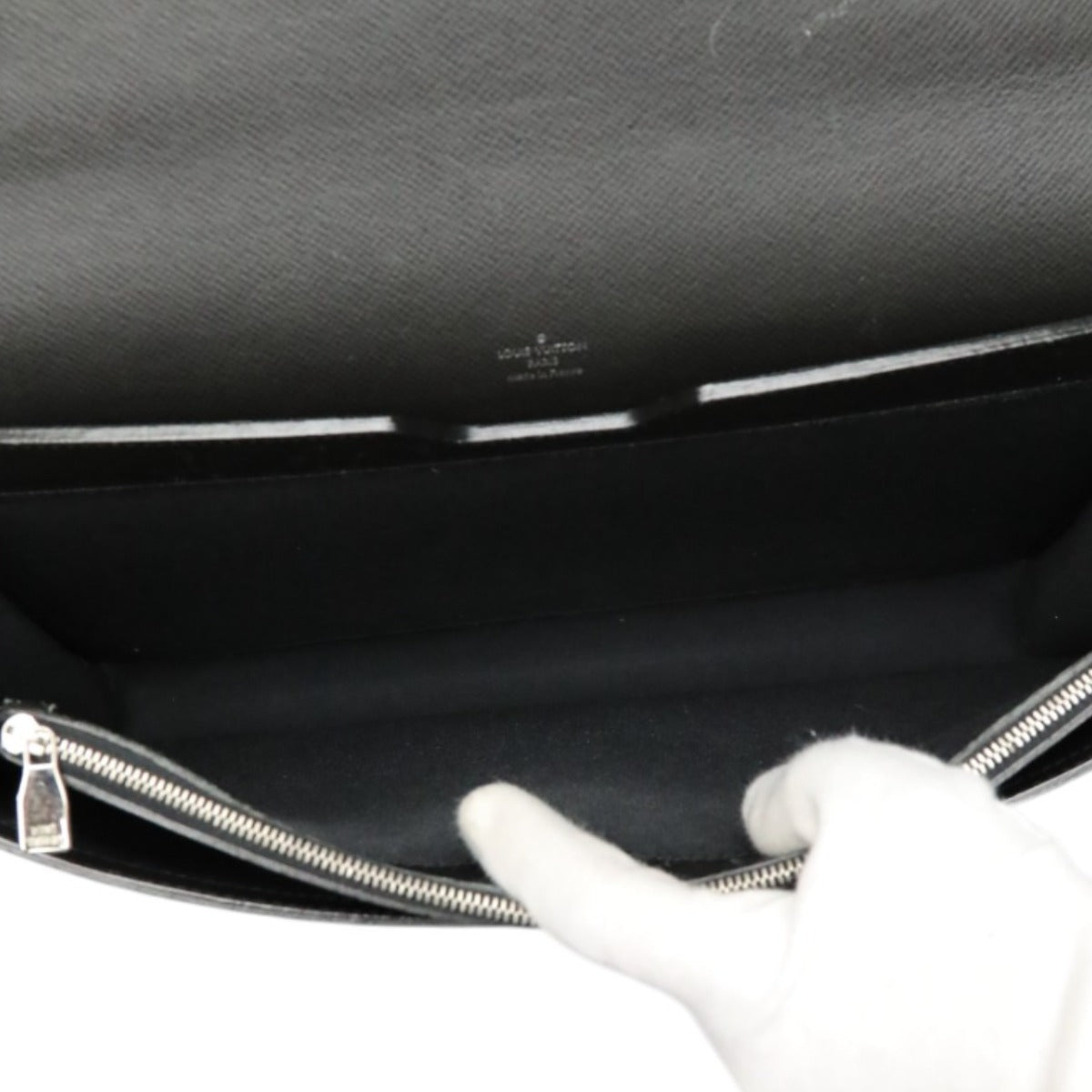LOUIS VUITTON Business bag M32660 Taiga Gracie Taiga Neo ・ Robusto 1