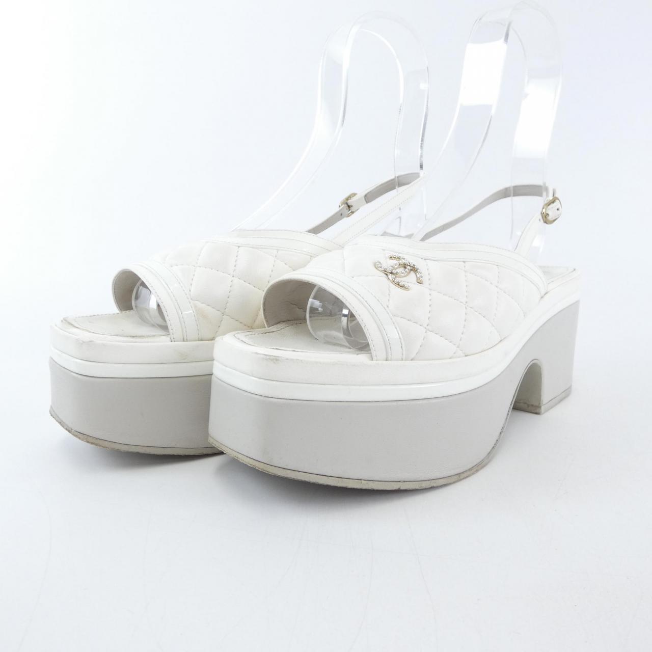 Chanel G45009B13063 Lambskin Patent Calfskin Sandals