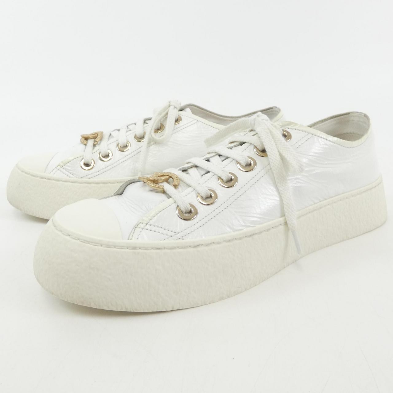 Chanel G45560B15742 Calfskin Sneakers