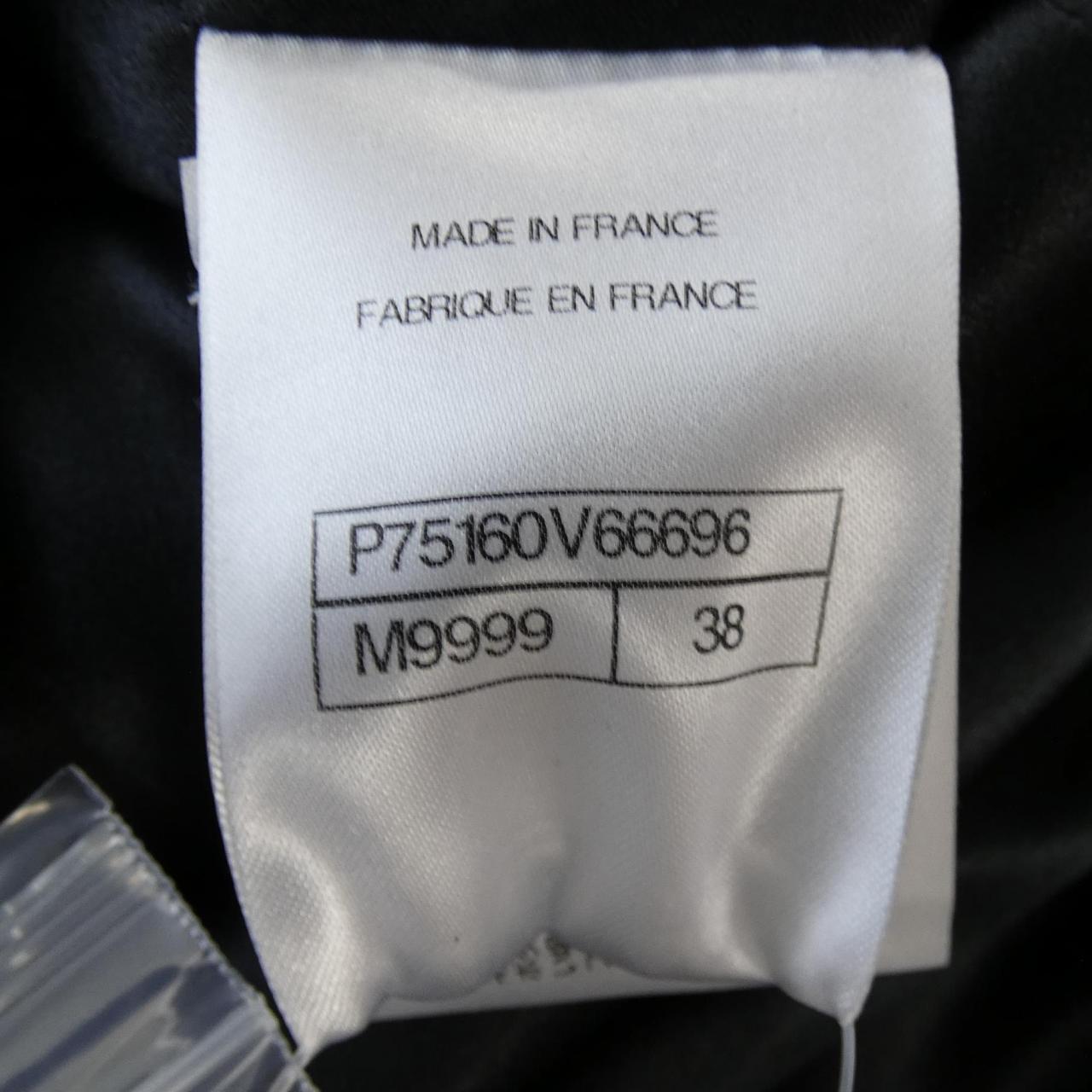 Chanel P75160V66696 23A Coat