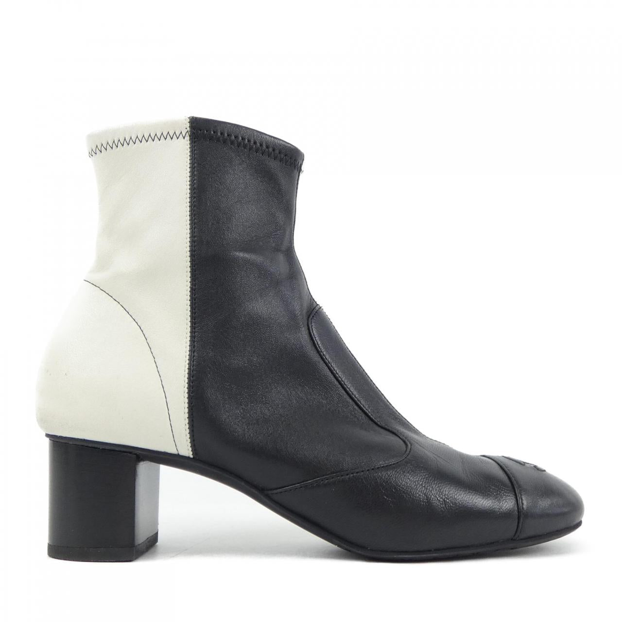 Chanel G35948X54385 Boots