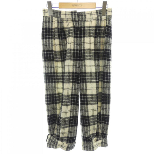 Chanel P46381V34368 Pants