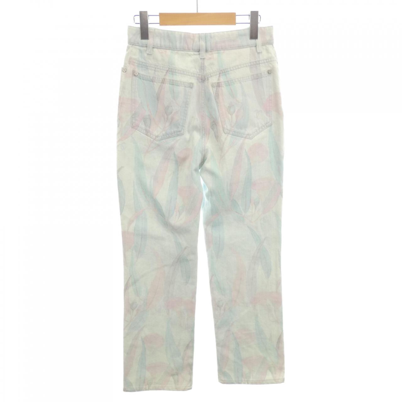 Chanel Jeans