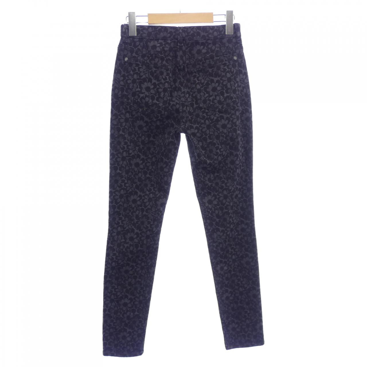 Chanel P78112V70018 Jeans