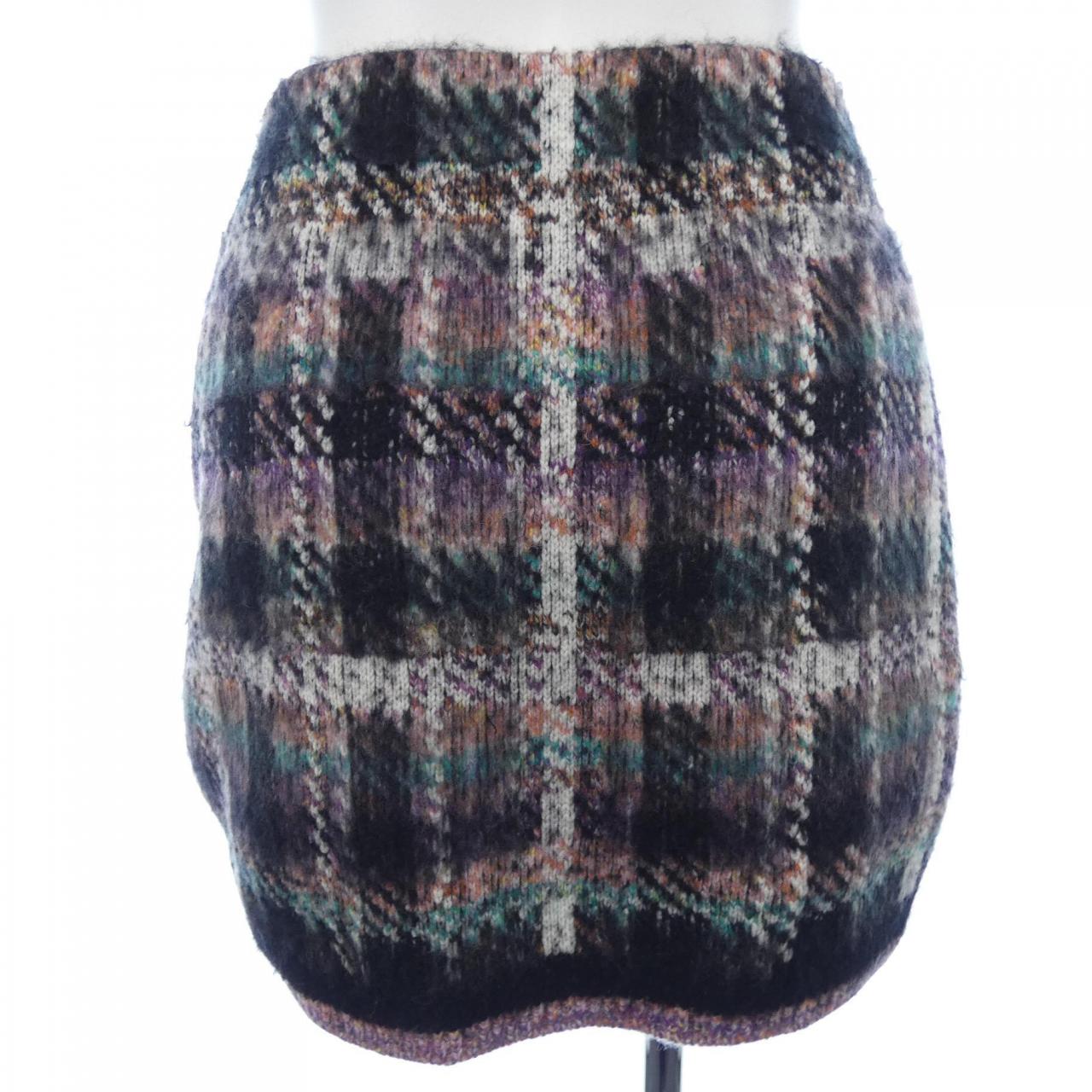 Chanel P72942K10501 22A Cashmere Skirt